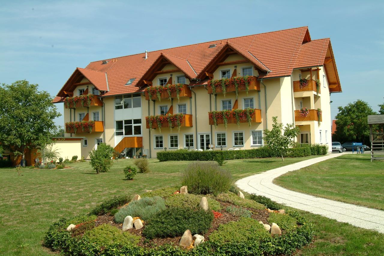 Radhotel Schischek Oberpurkla Ngoại thất bức ảnh