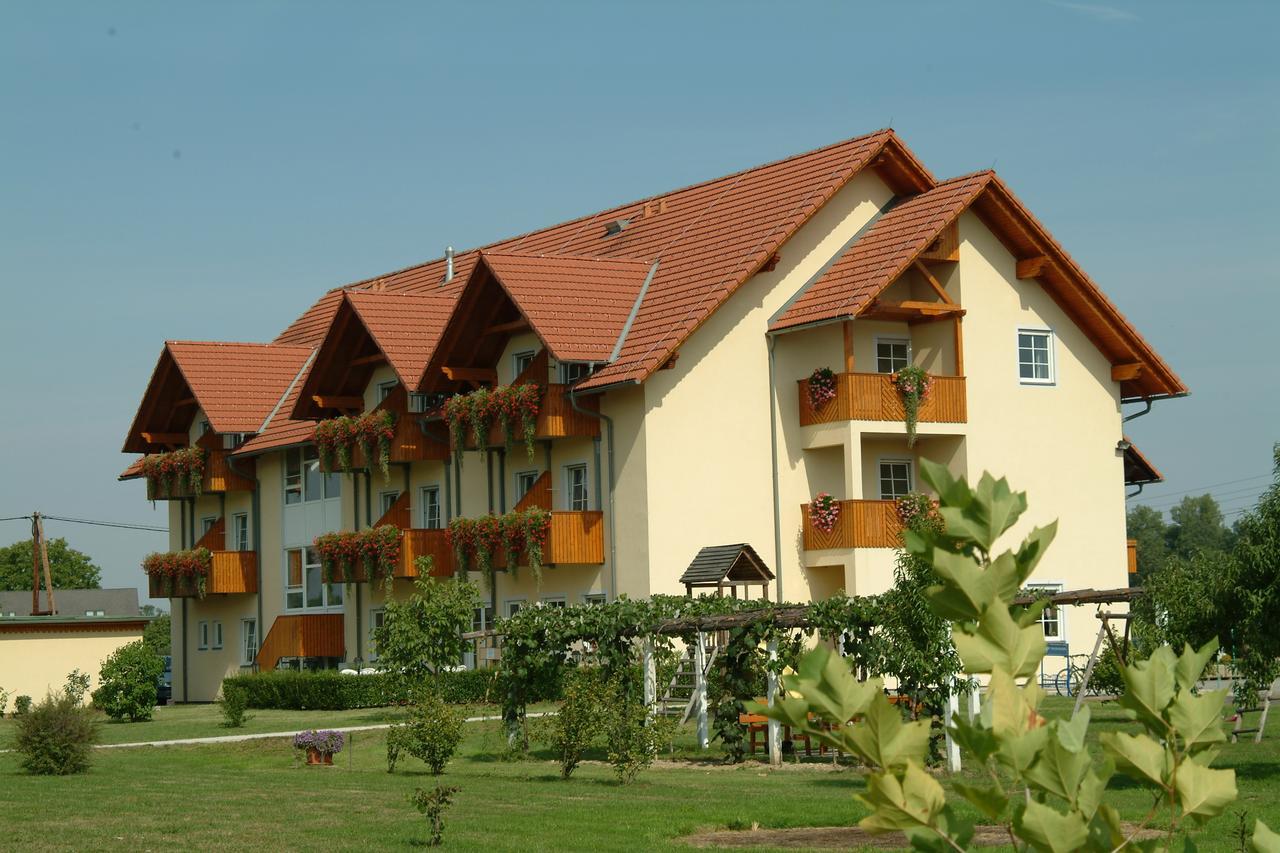 Radhotel Schischek Oberpurkla Ngoại thất bức ảnh