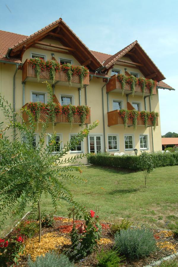 Radhotel Schischek Oberpurkla Ngoại thất bức ảnh